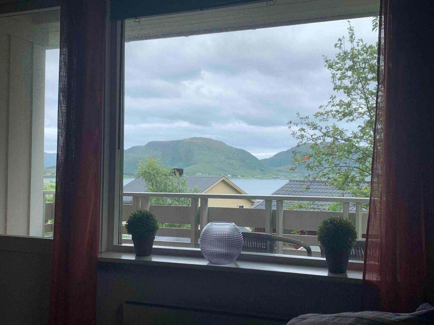 Leilighet Med Balkong Og Havutsikt Pa Napp. Dış mekan fotoğraf